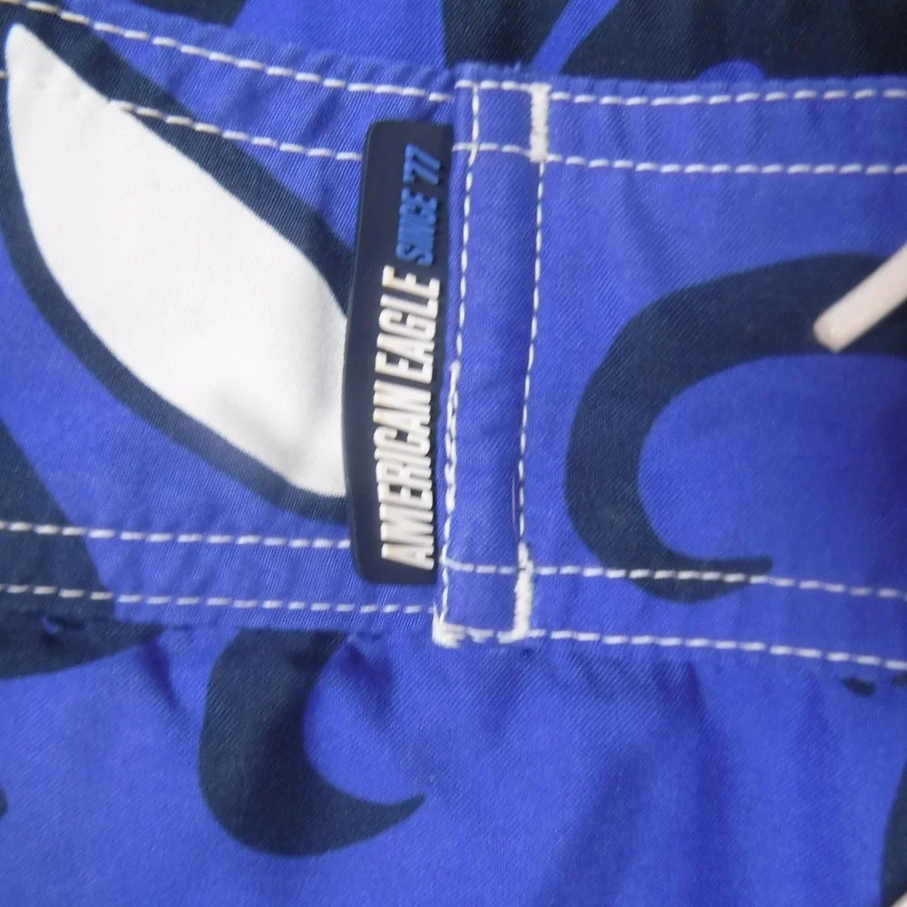 American Eagle Mens Blue Tropical Floral Board Shorts Swim Trunks Size 30‎